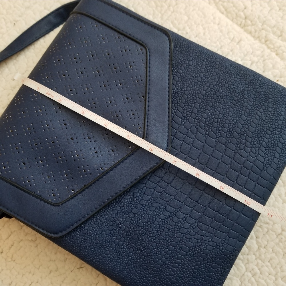 Purse - Picture 5 of 8
